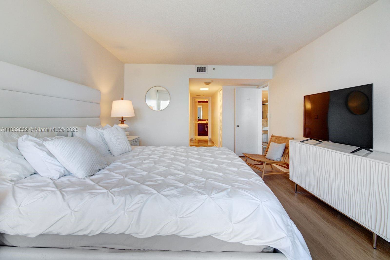 VENETIA CONDO - Residential