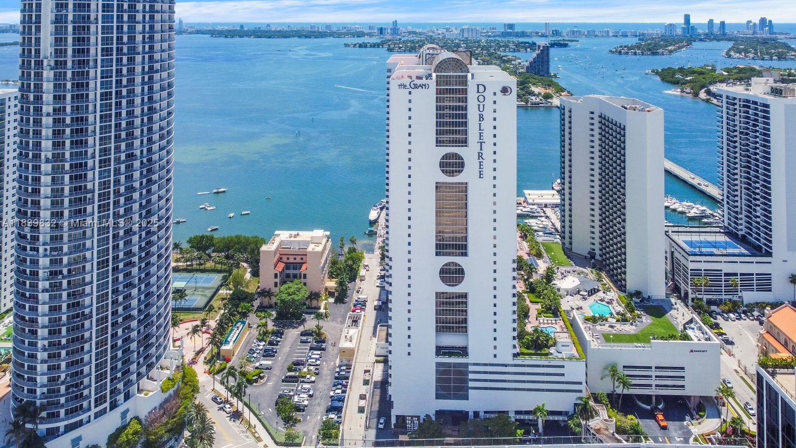 VENETIA CONDO - Residential