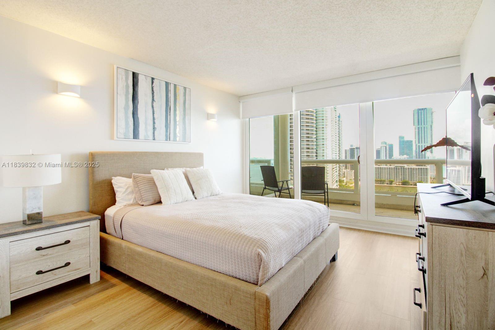 VENETIA CONDO - Residential