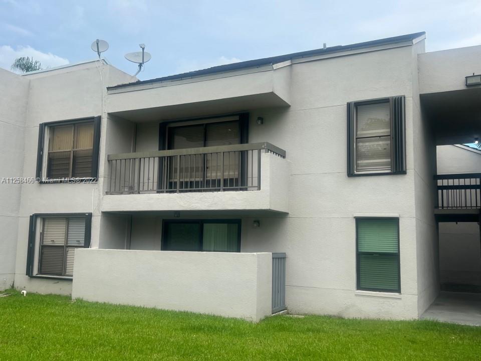 CALUSA CLUB VILG BLDG E C - Residential