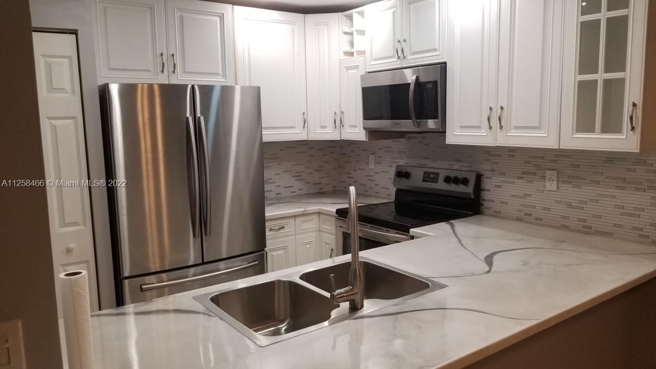 CALUSA CLUB VILG BLDG E C - Residential