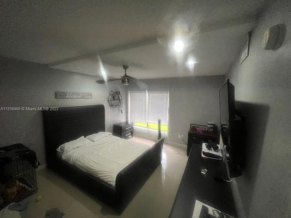 CALUSA CLUB VILG BLDG E C - Residential