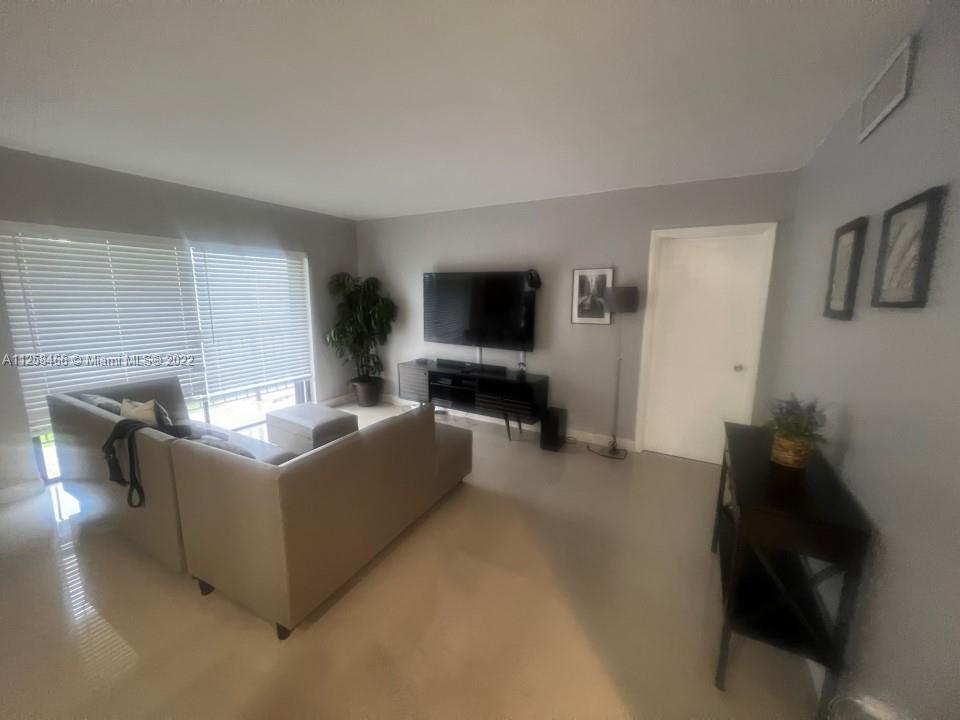 CALUSA CLUB VILG BLDG E C - Residential
