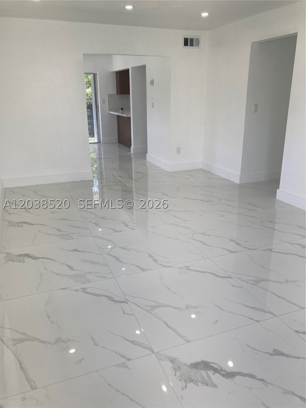 POINT ROYALE SEC 5 - Residential Lease