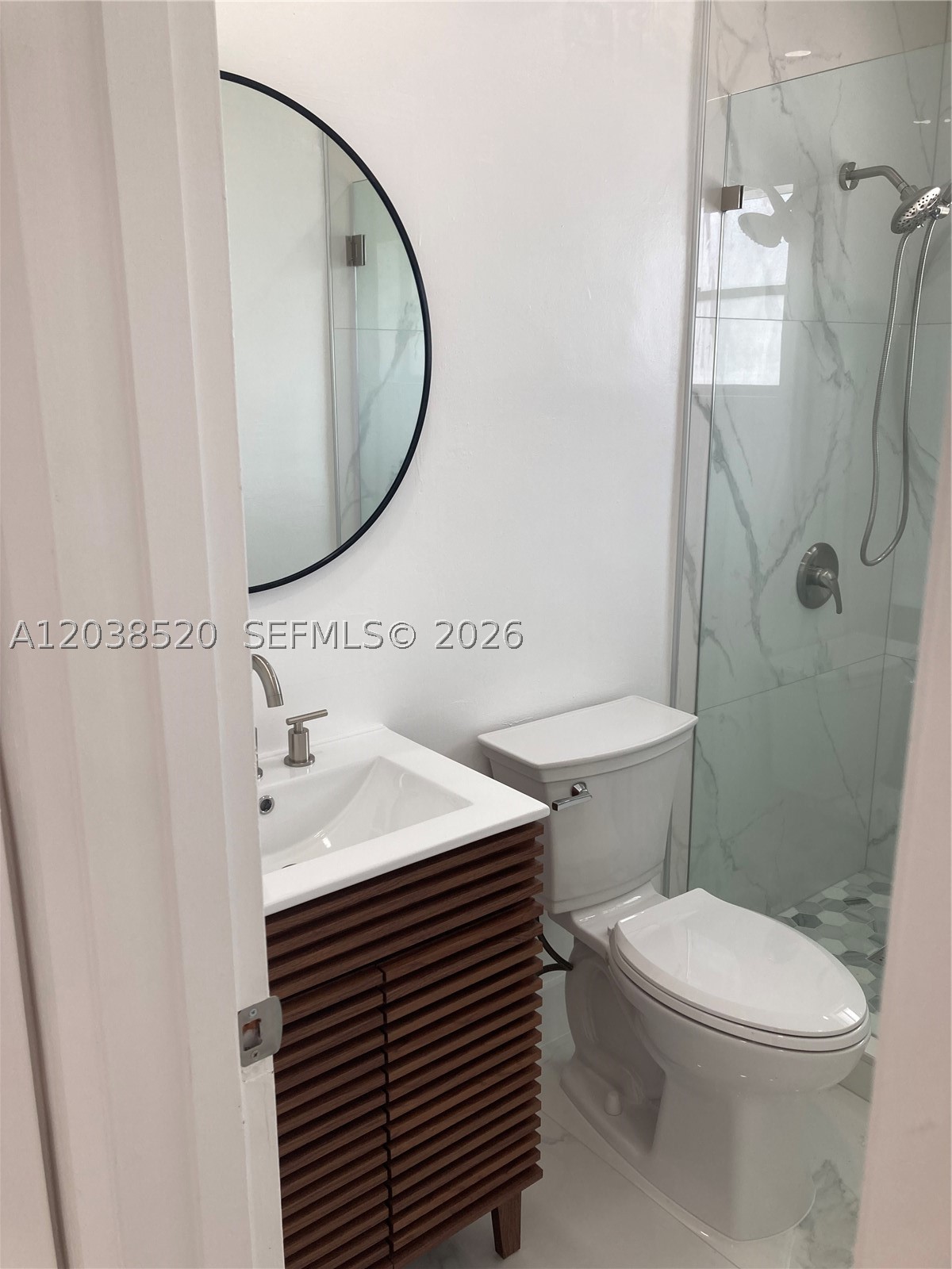POINT ROYALE SEC 5 - Residential Lease