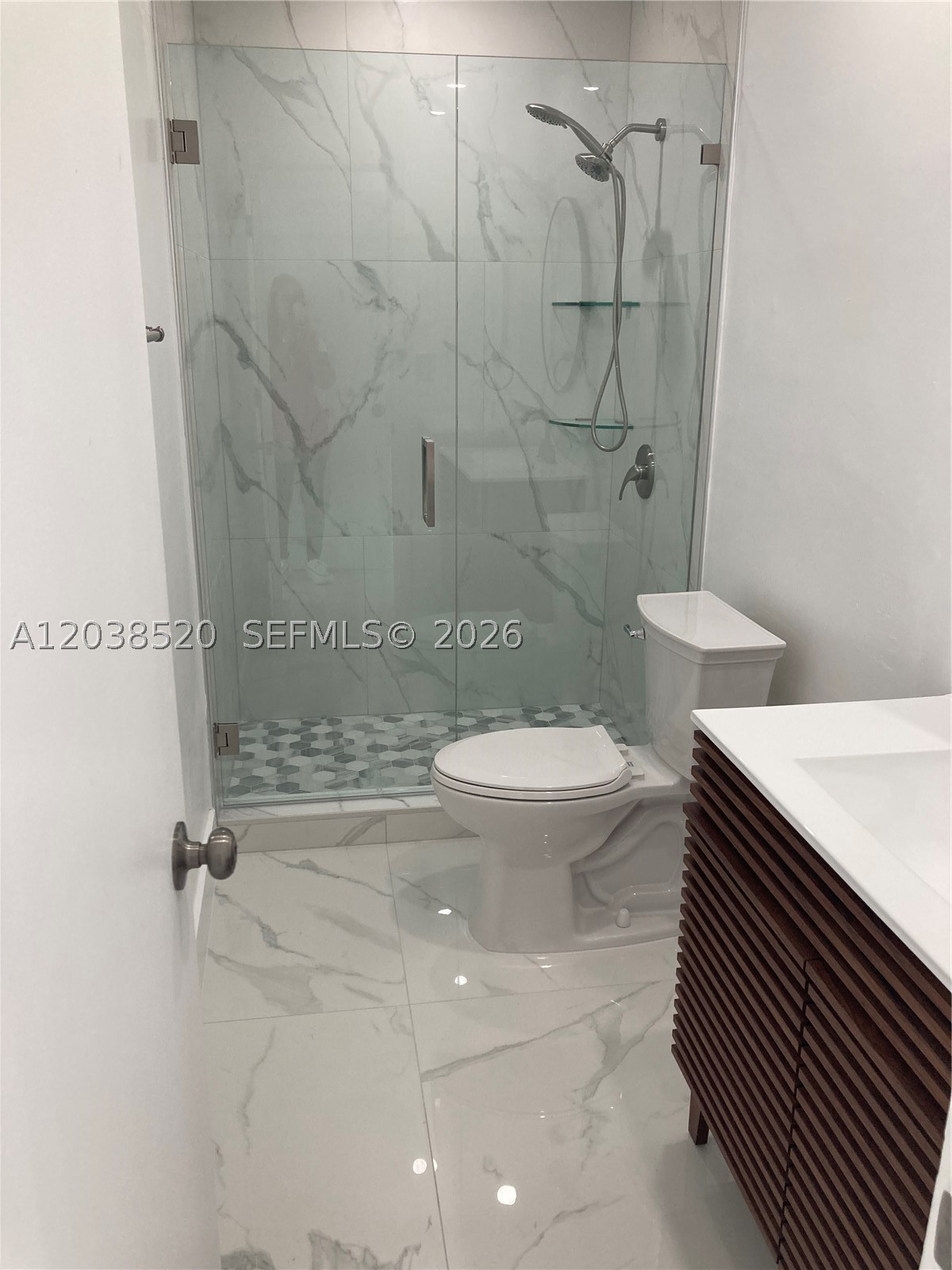 POINT ROYALE SEC 5 - Residential Lease