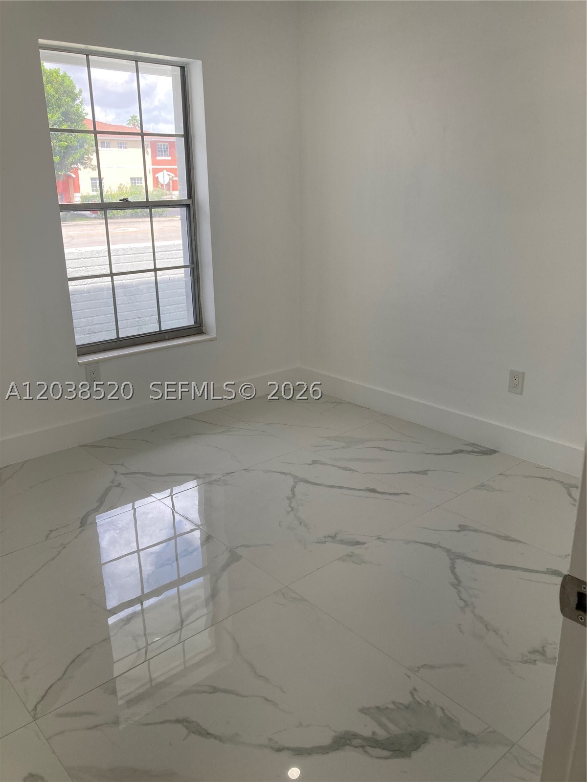 POINT ROYALE SEC 5 - Residential Lease