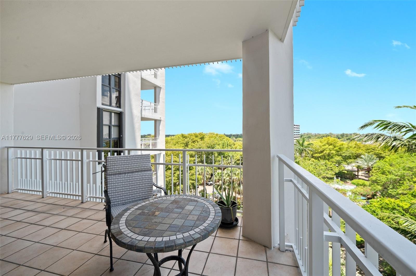 TOWERS OF QUAYSIDE CONDO - Residential Lease