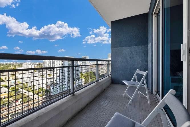 INFINITY AT BRICKELL COND - Residential Lease