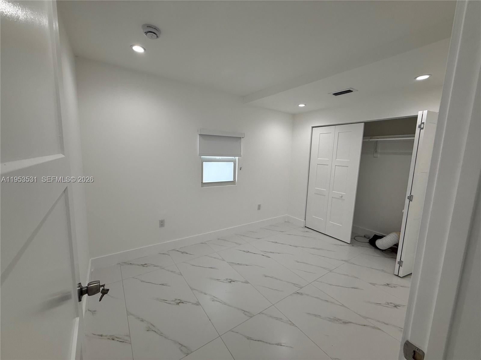 CORAL WAY PK SEC D - Residential Lease