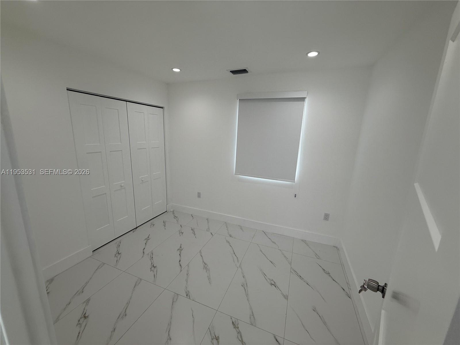 CORAL WAY PK SEC D - Residential Lease
