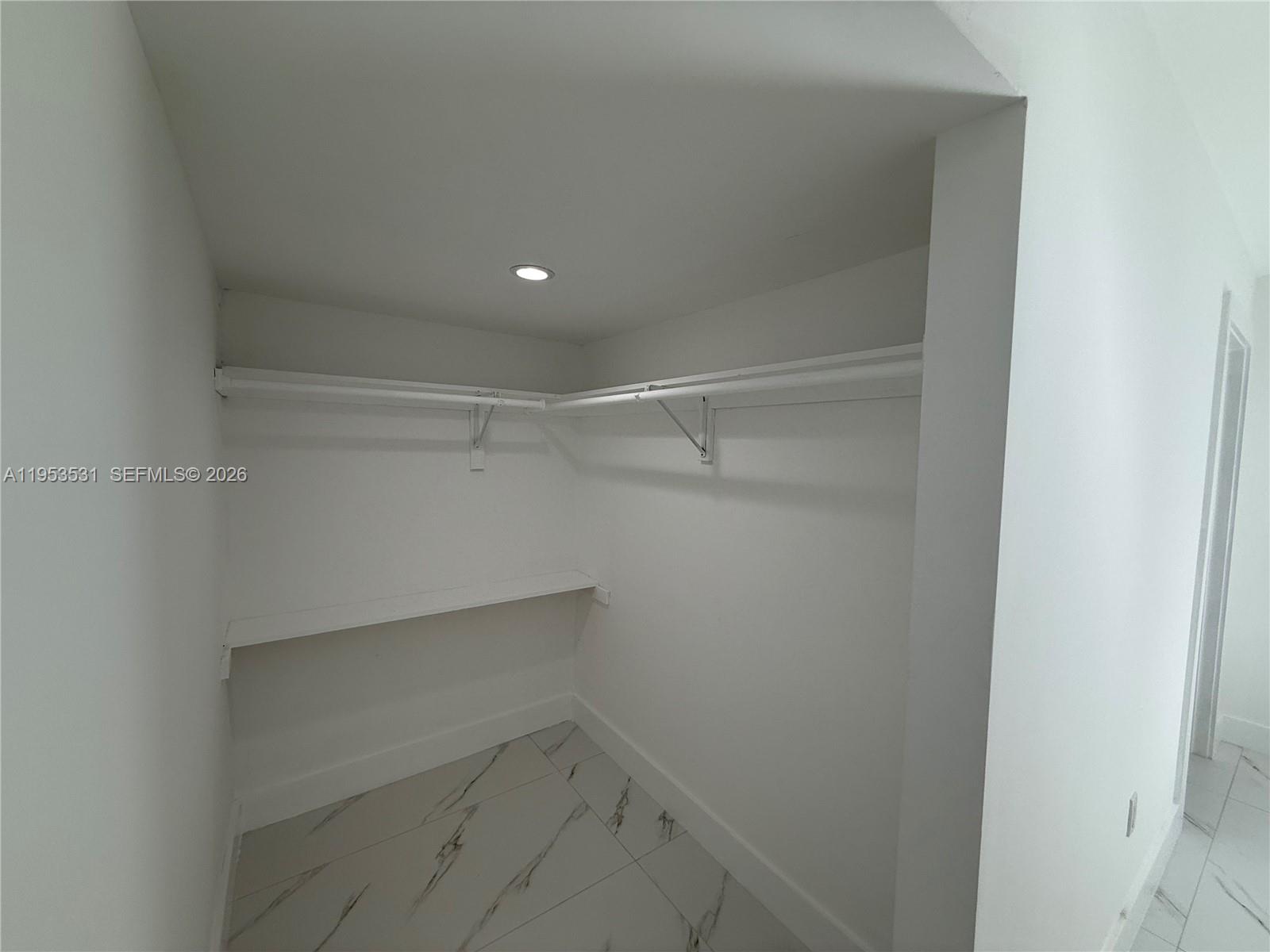 CORAL WAY PK SEC D - Residential Lease