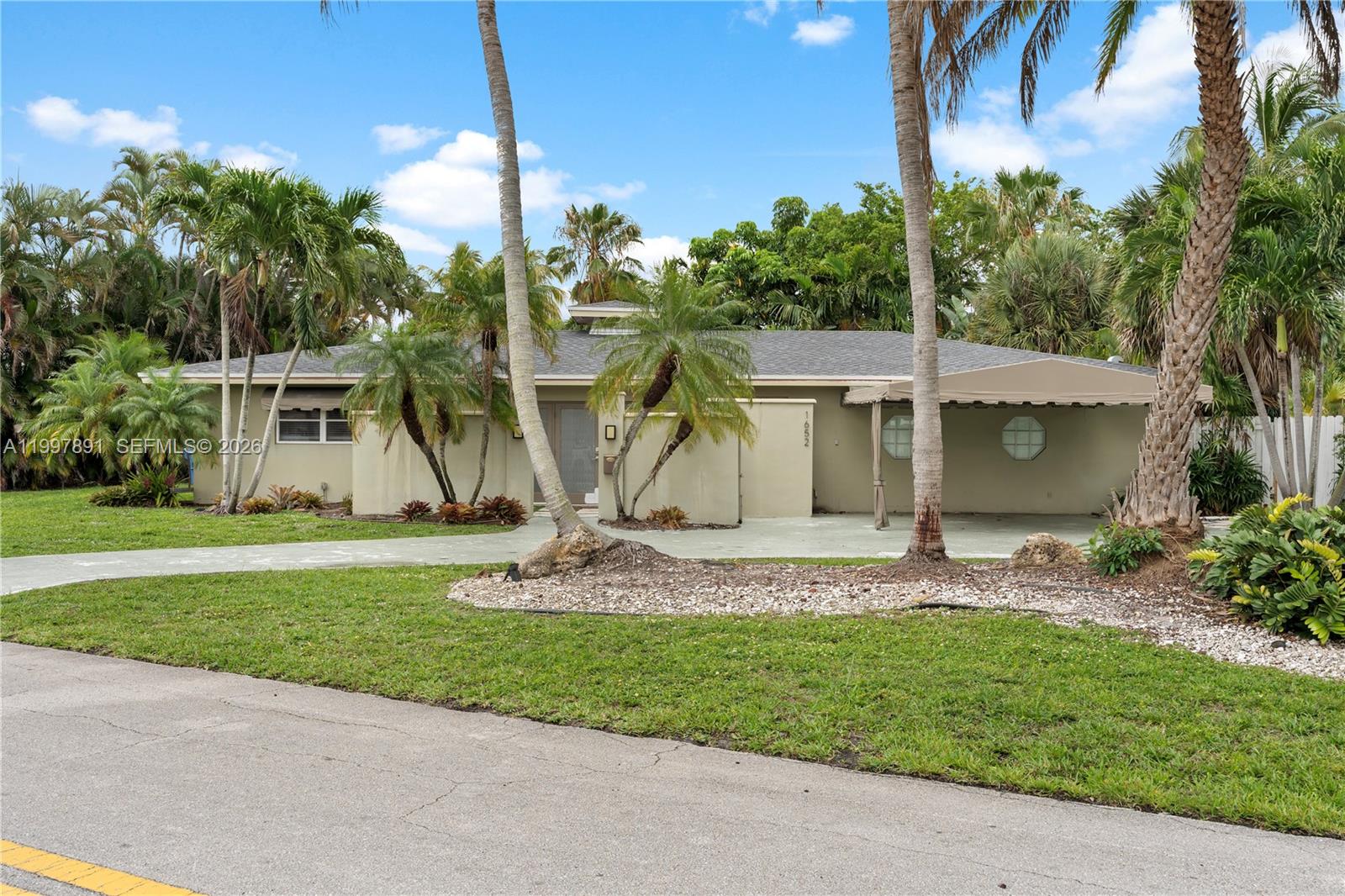 OAKLAND PARK 2ND ADD-RESU - Residential