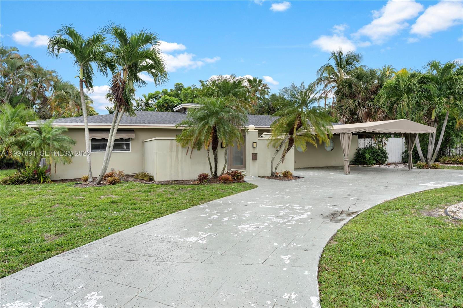 OAKLAND PARK 2ND ADD-RESU - Residential