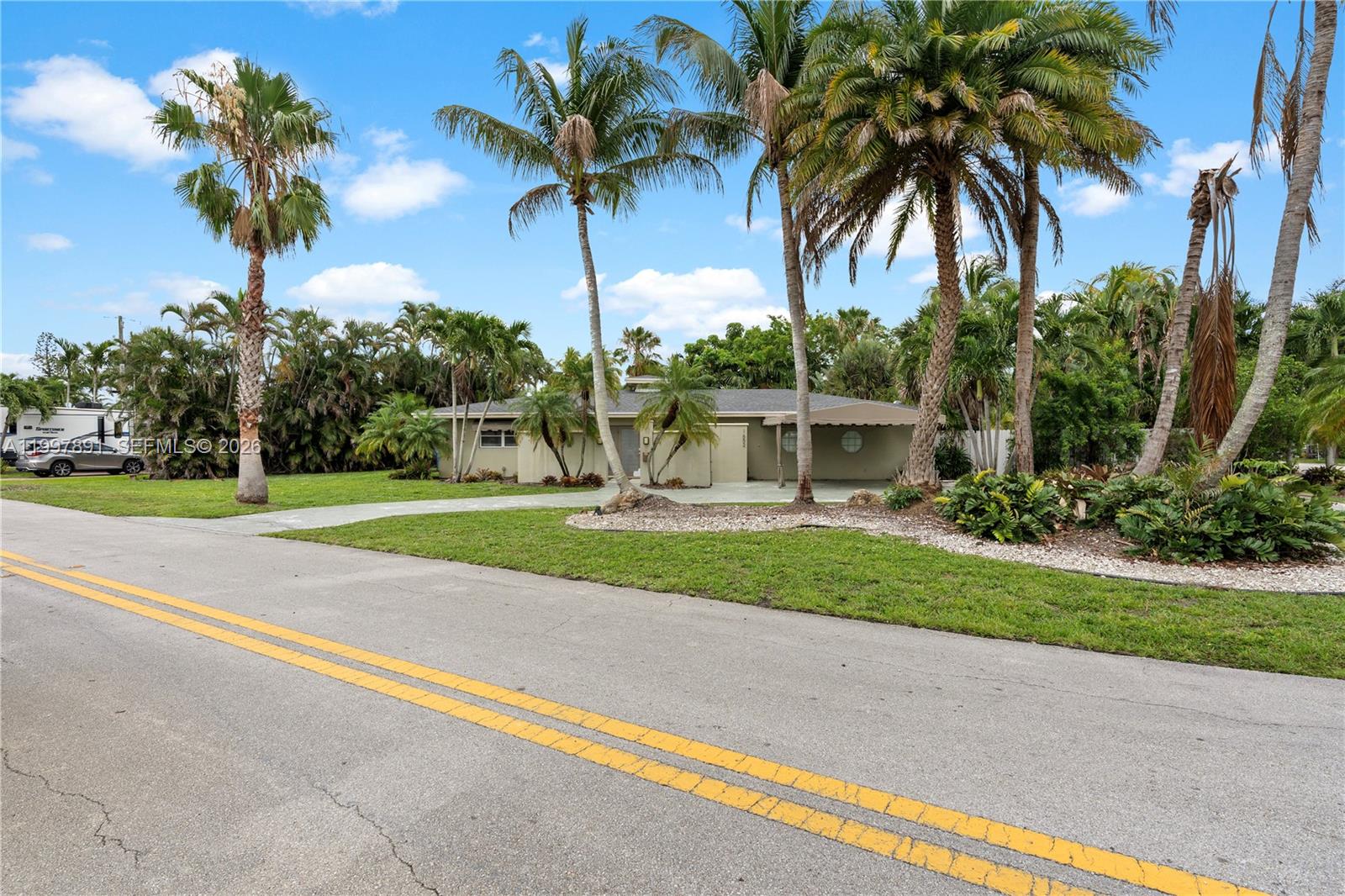 OAKLAND PARK 2ND ADD-RESU - Residential