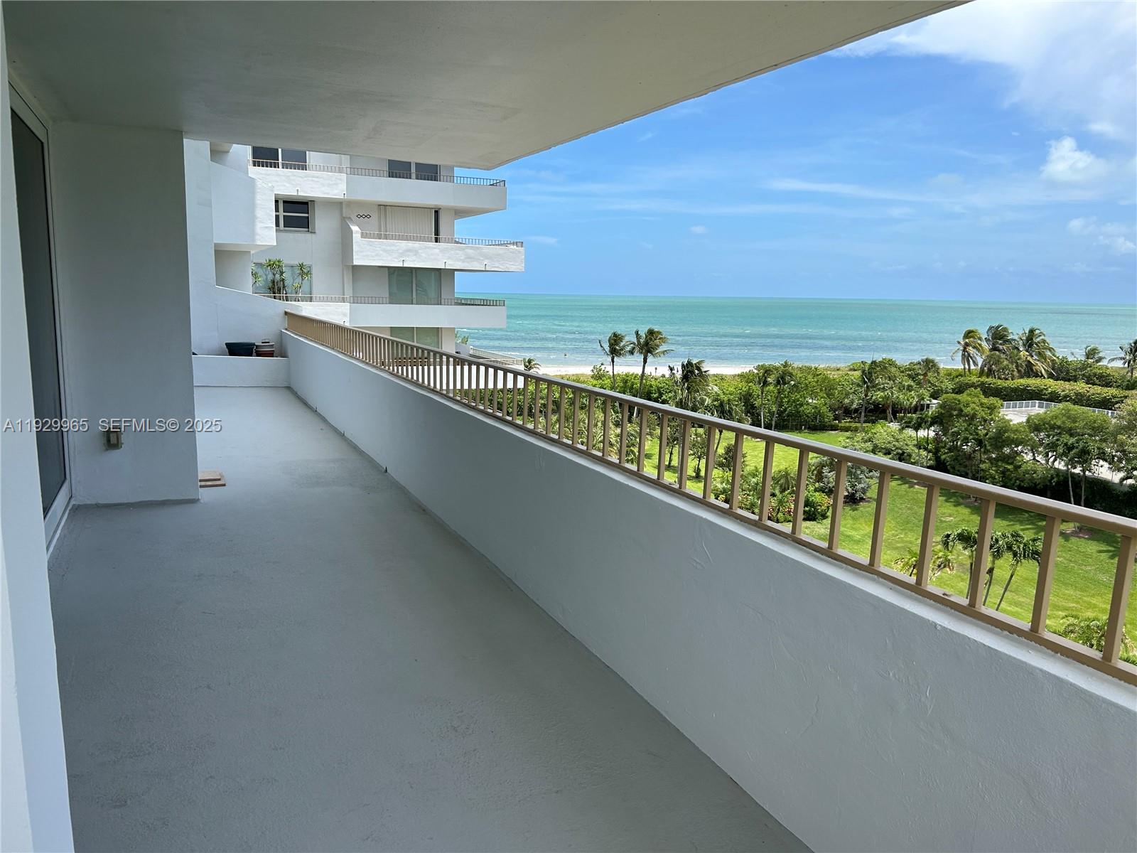 KEY BISCAYNE COMMODORE CL - Residential Lease