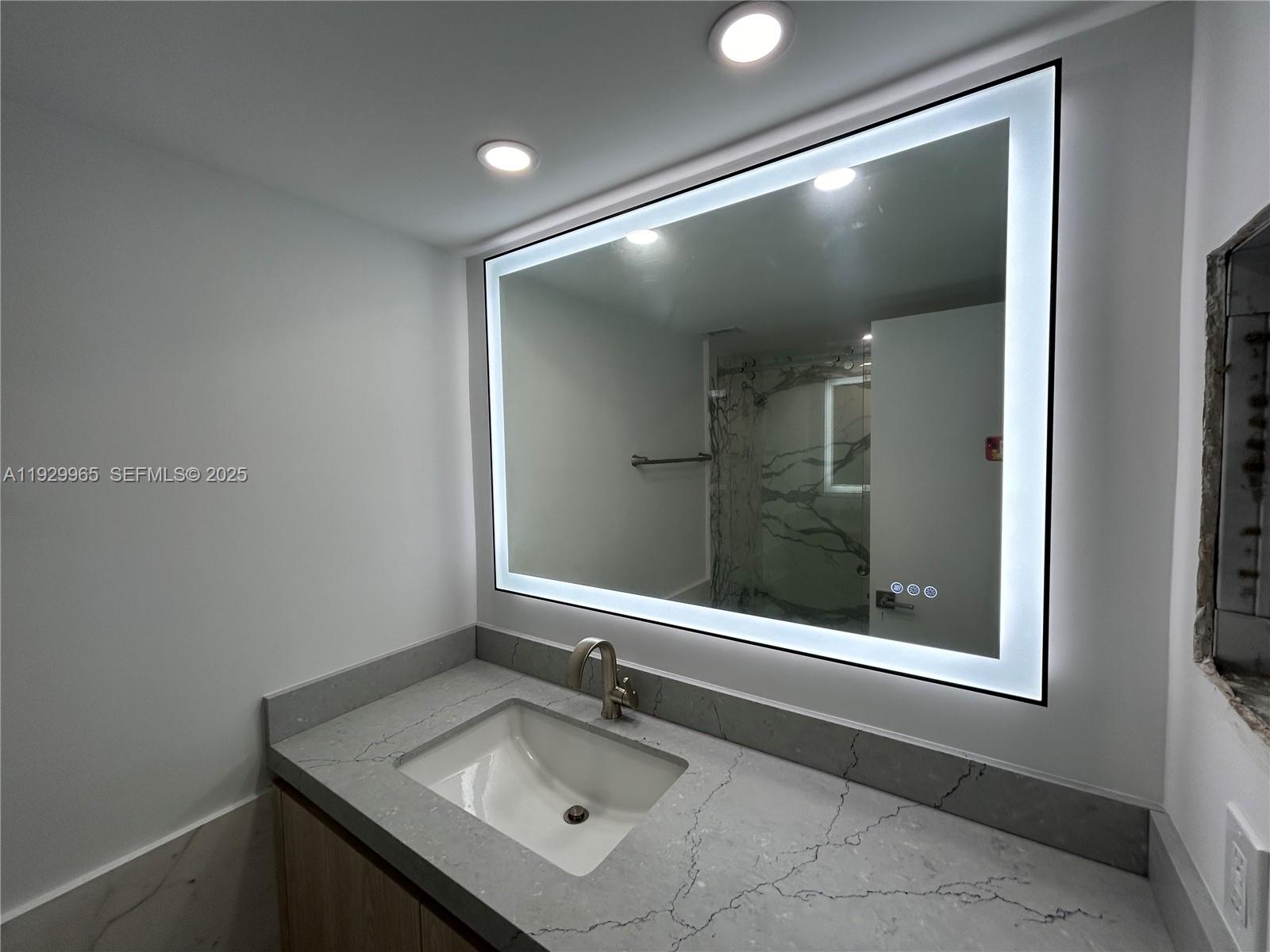 KEY BISCAYNE COMMODORE CL - Residential Lease