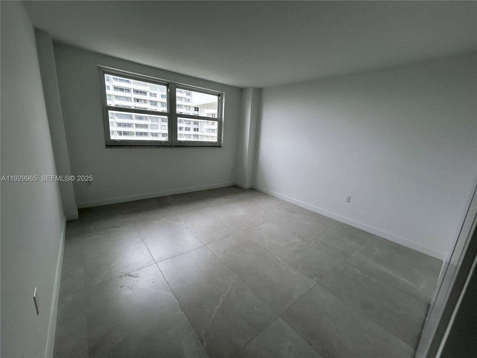 KEY BISCAYNE COMMODORE CL - Residential Lease