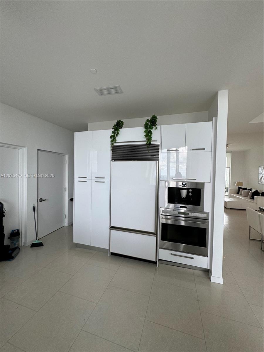 TDR TOWER I CONDO - Residential