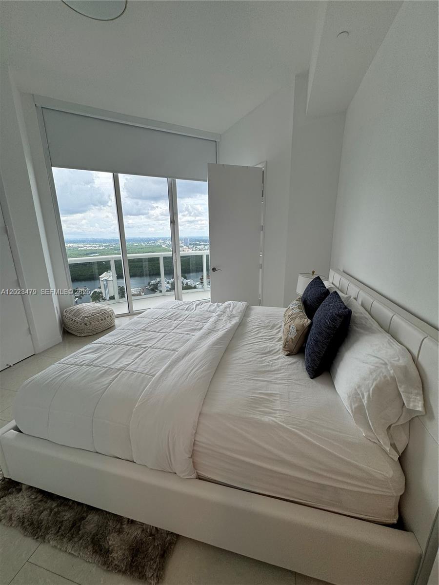 TDR TOWER I CONDO - Residential