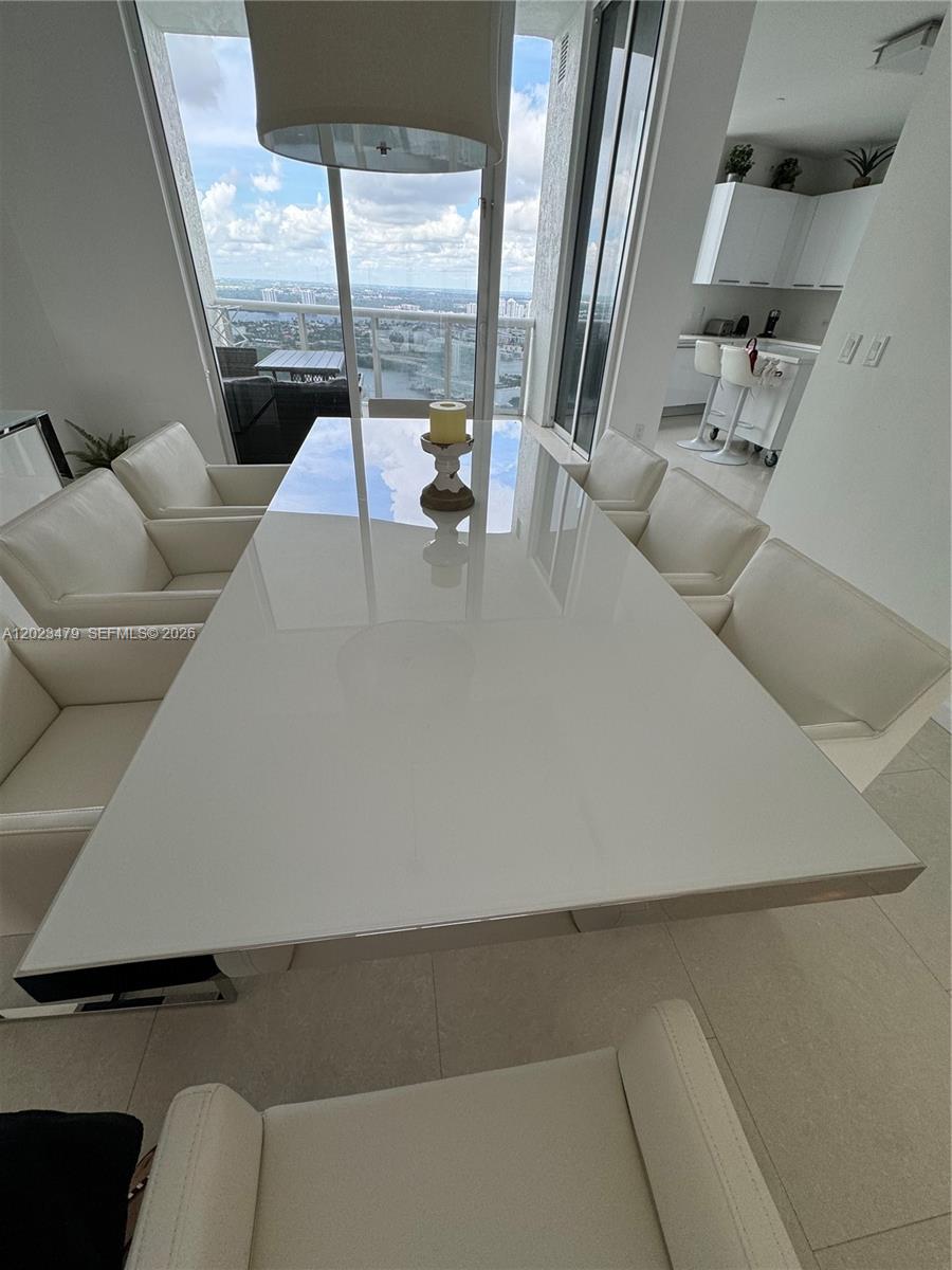 TDR TOWER I CONDO - Residential