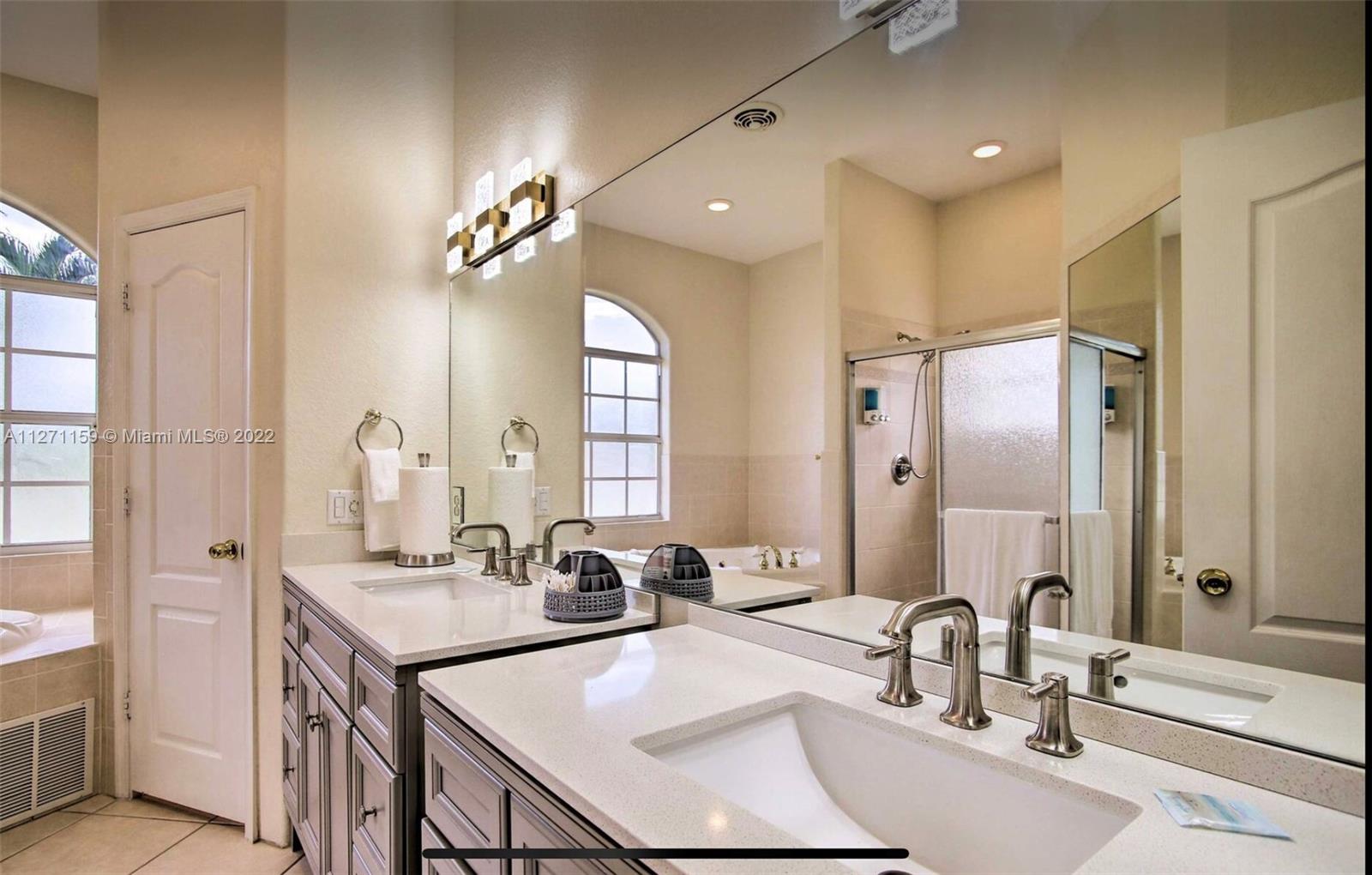 F R HUMPHRIES VILLA - Residential Lease