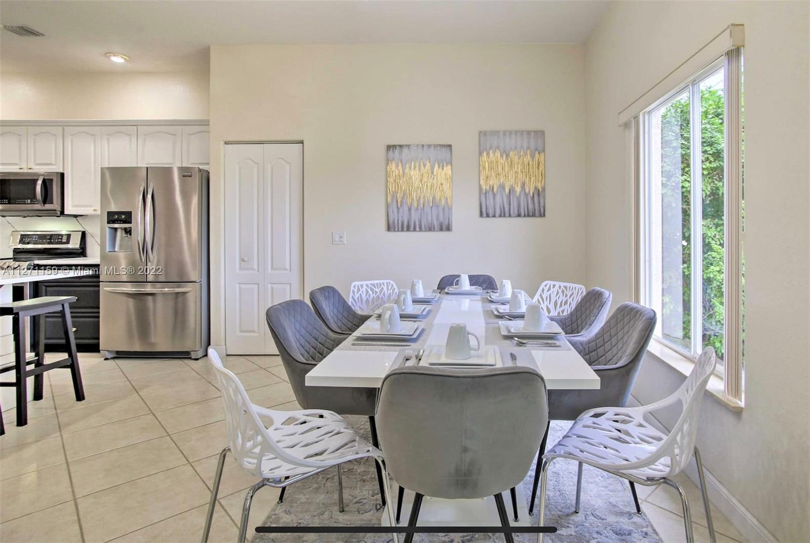 F R HUMPHRIES VILLA - Residential Lease