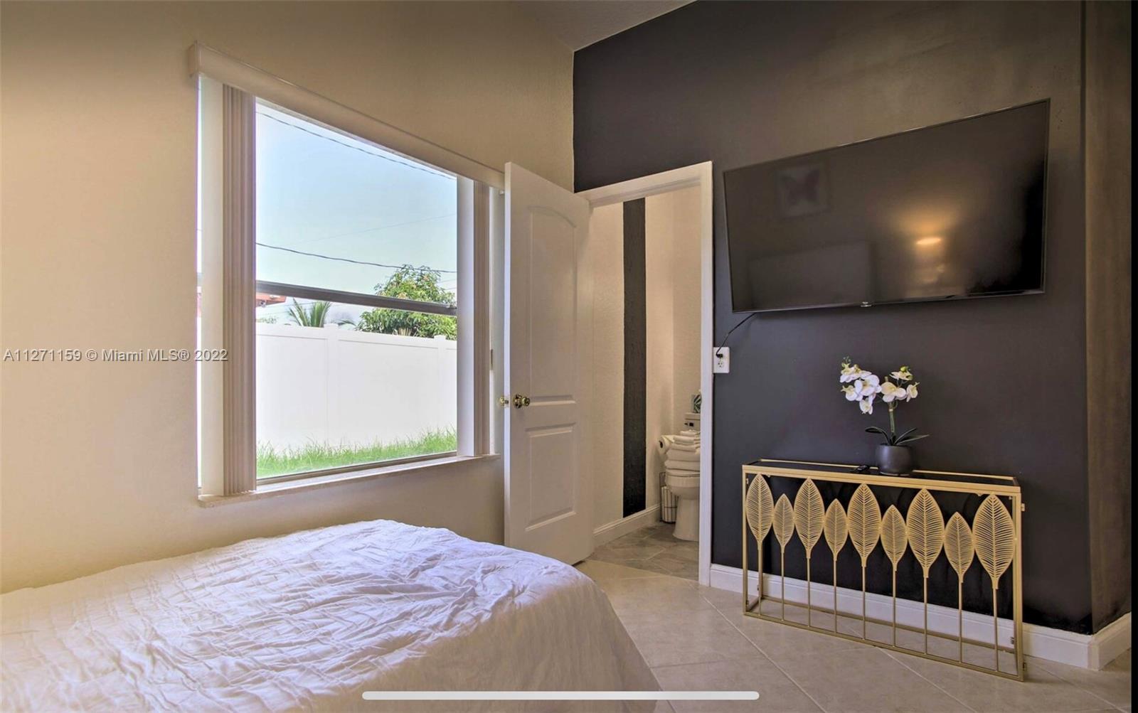 F R HUMPHRIES VILLA - Residential Lease