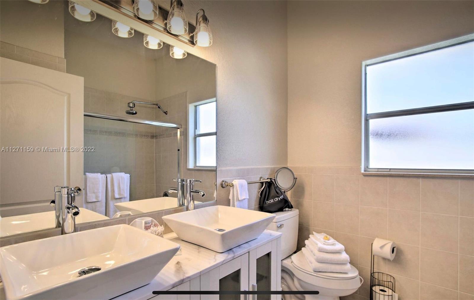 F R HUMPHRIES VILLA - Residential Lease
