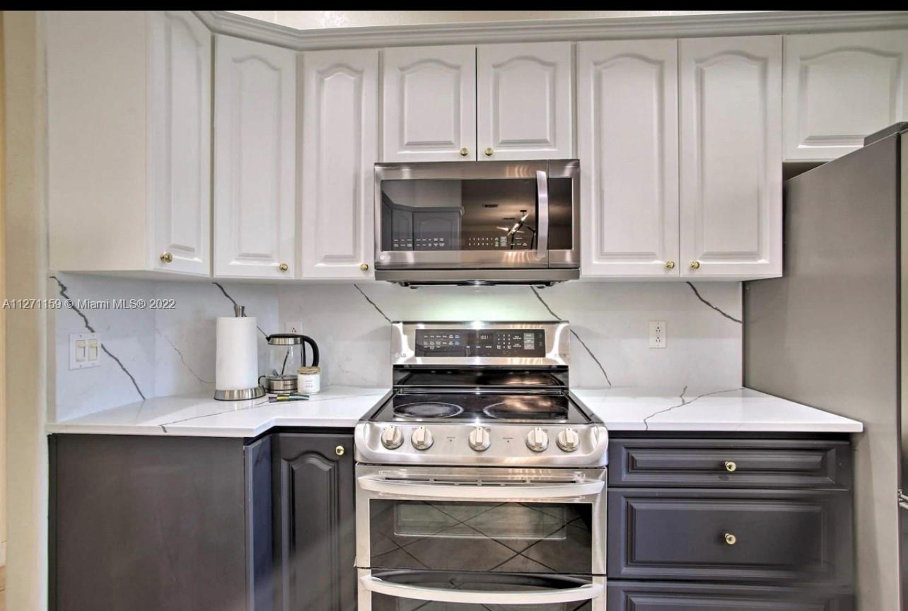 F R HUMPHRIES VILLA - Residential Lease