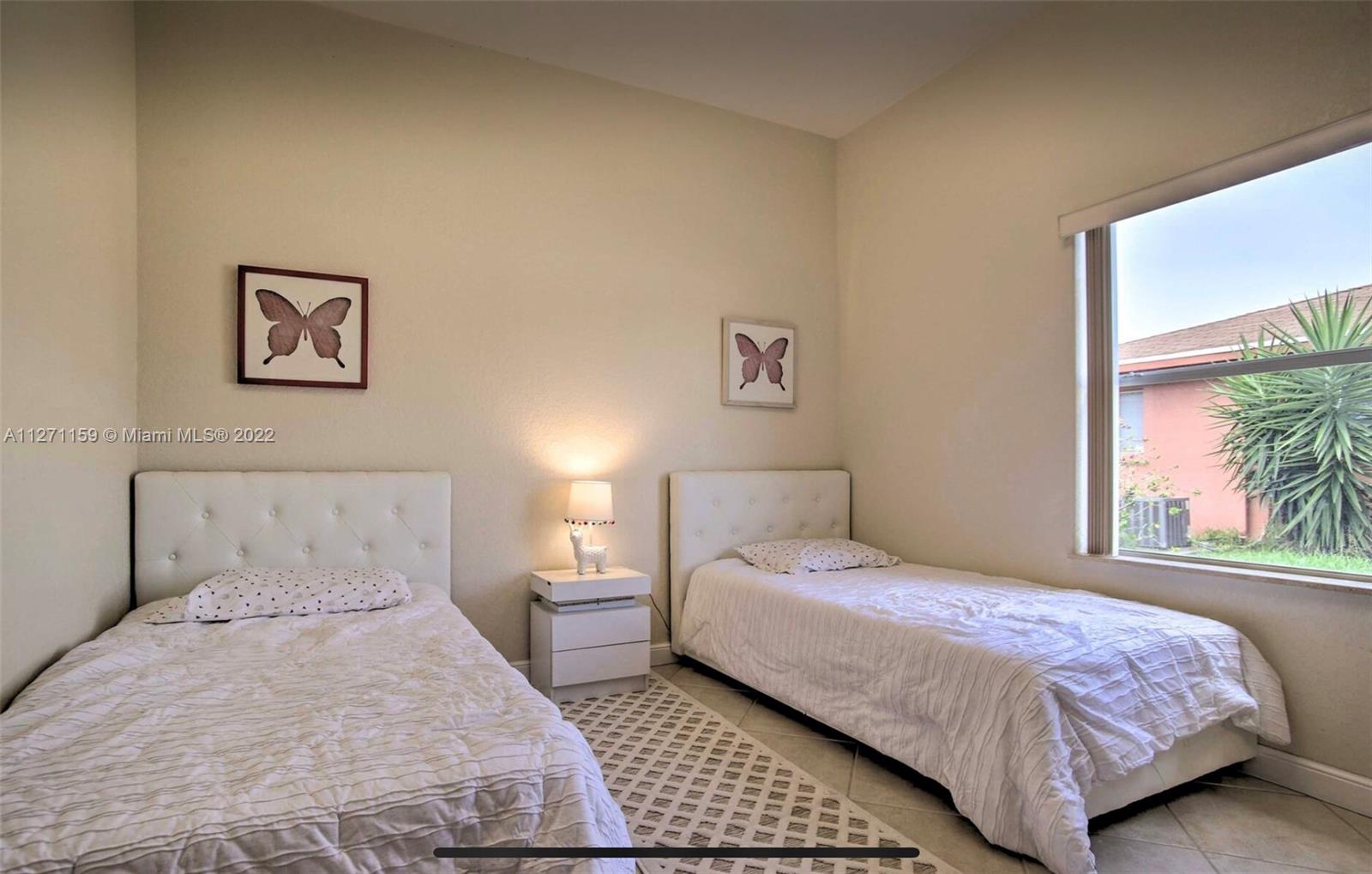 F R HUMPHRIES VILLA - Residential Lease