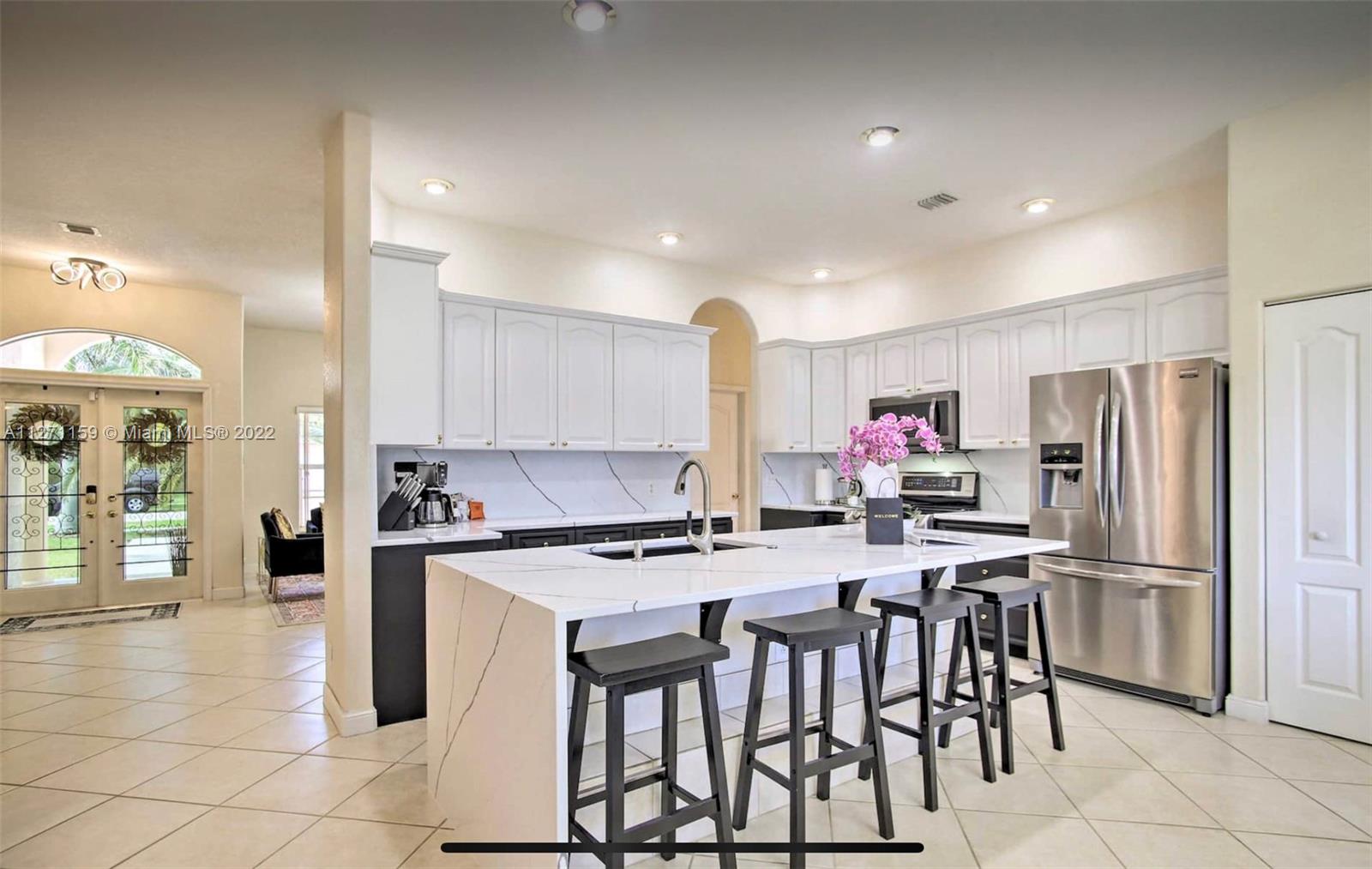F R HUMPHRIES VILLA - Residential Lease