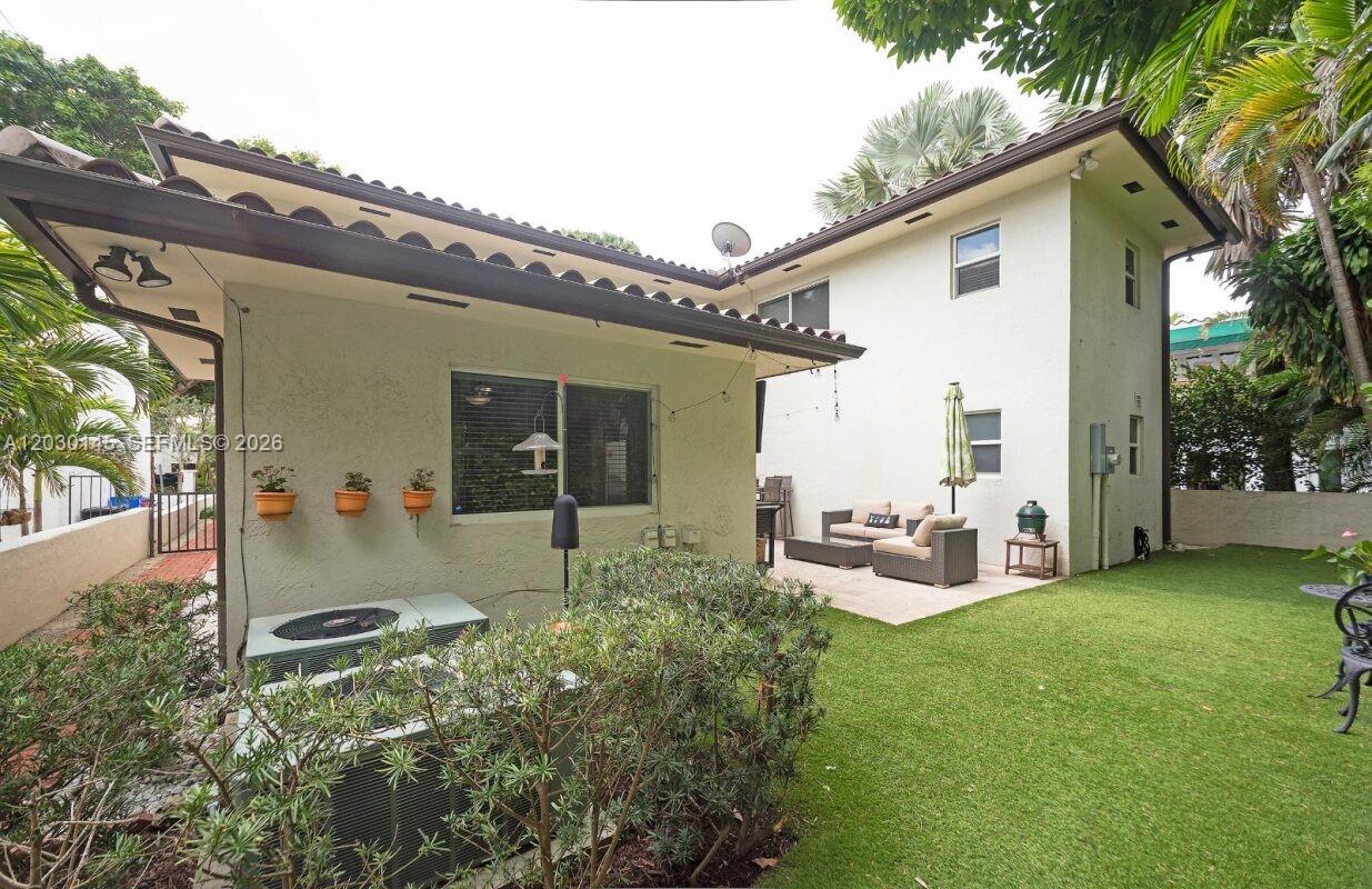 CORAL GABLES SEC B - Residential Lease