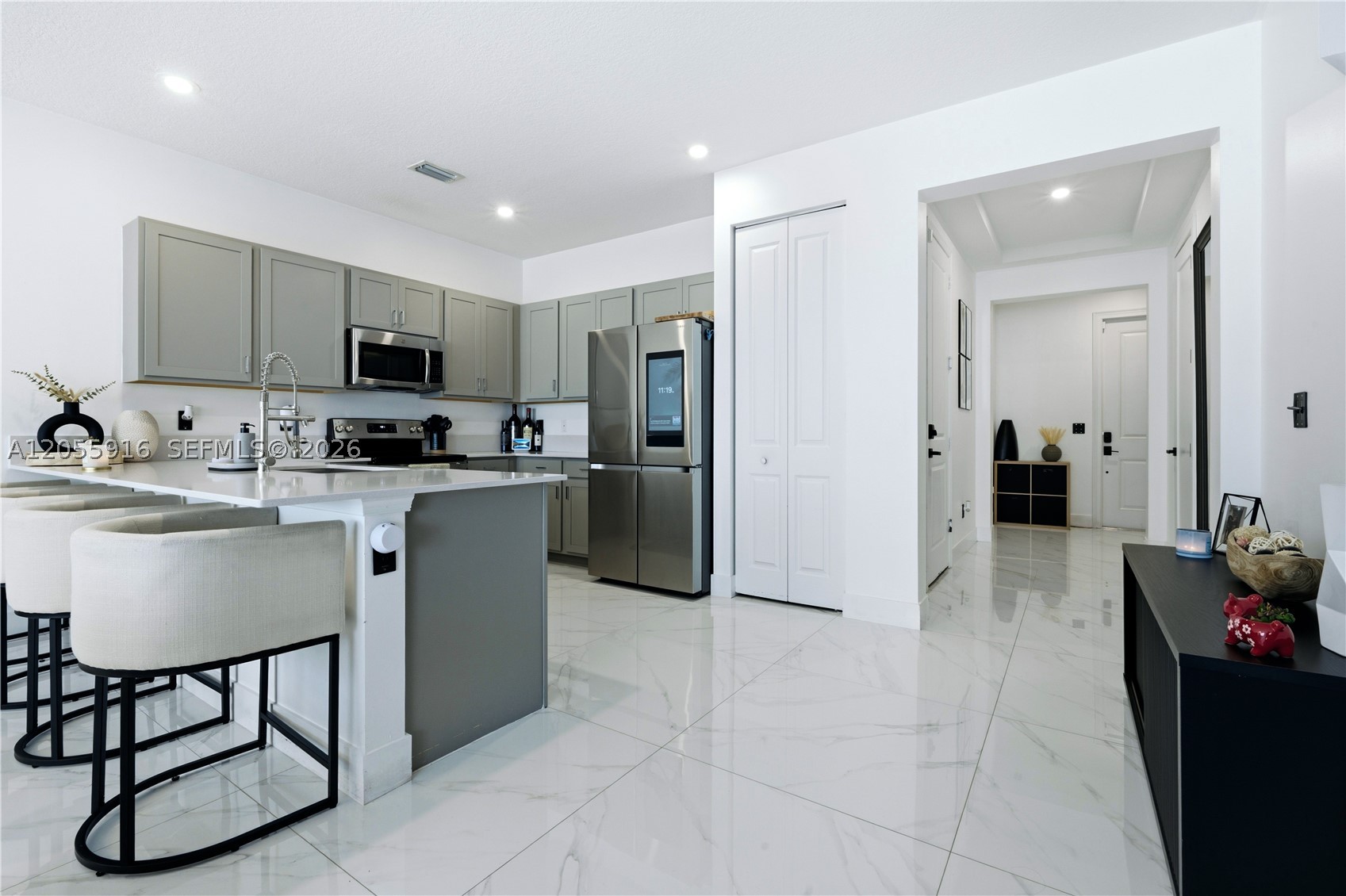 MEDITERRANEA - Residential Lease