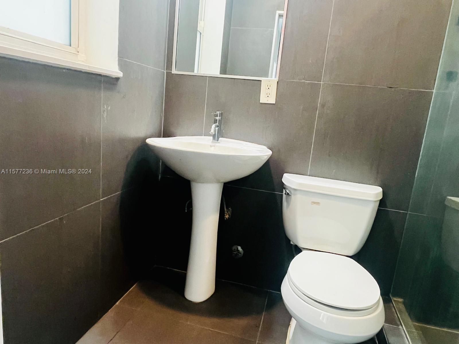EVERGLADES EAST CONDO - Residential Lease
