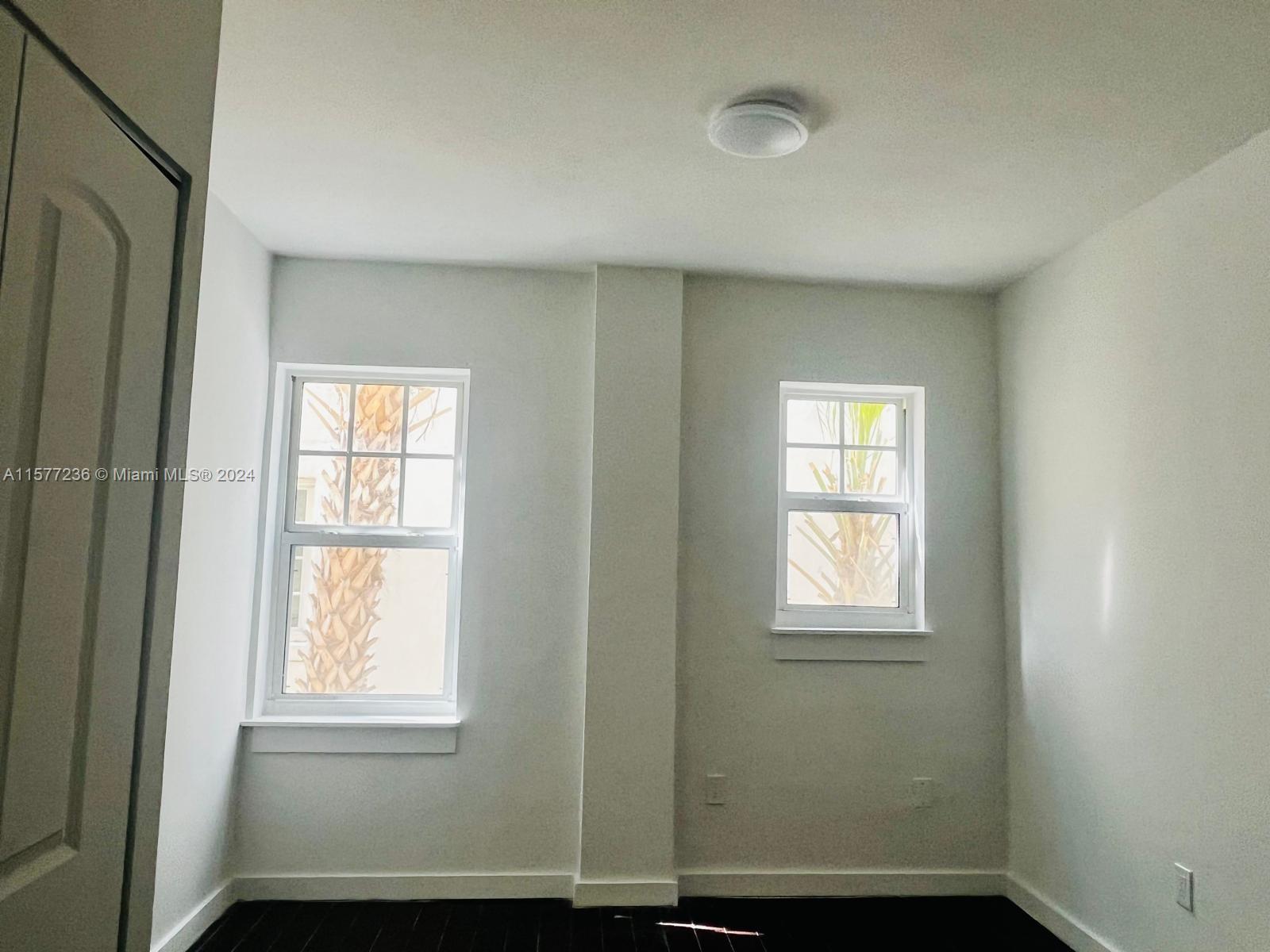 EVERGLADES EAST CONDO - Residential Lease