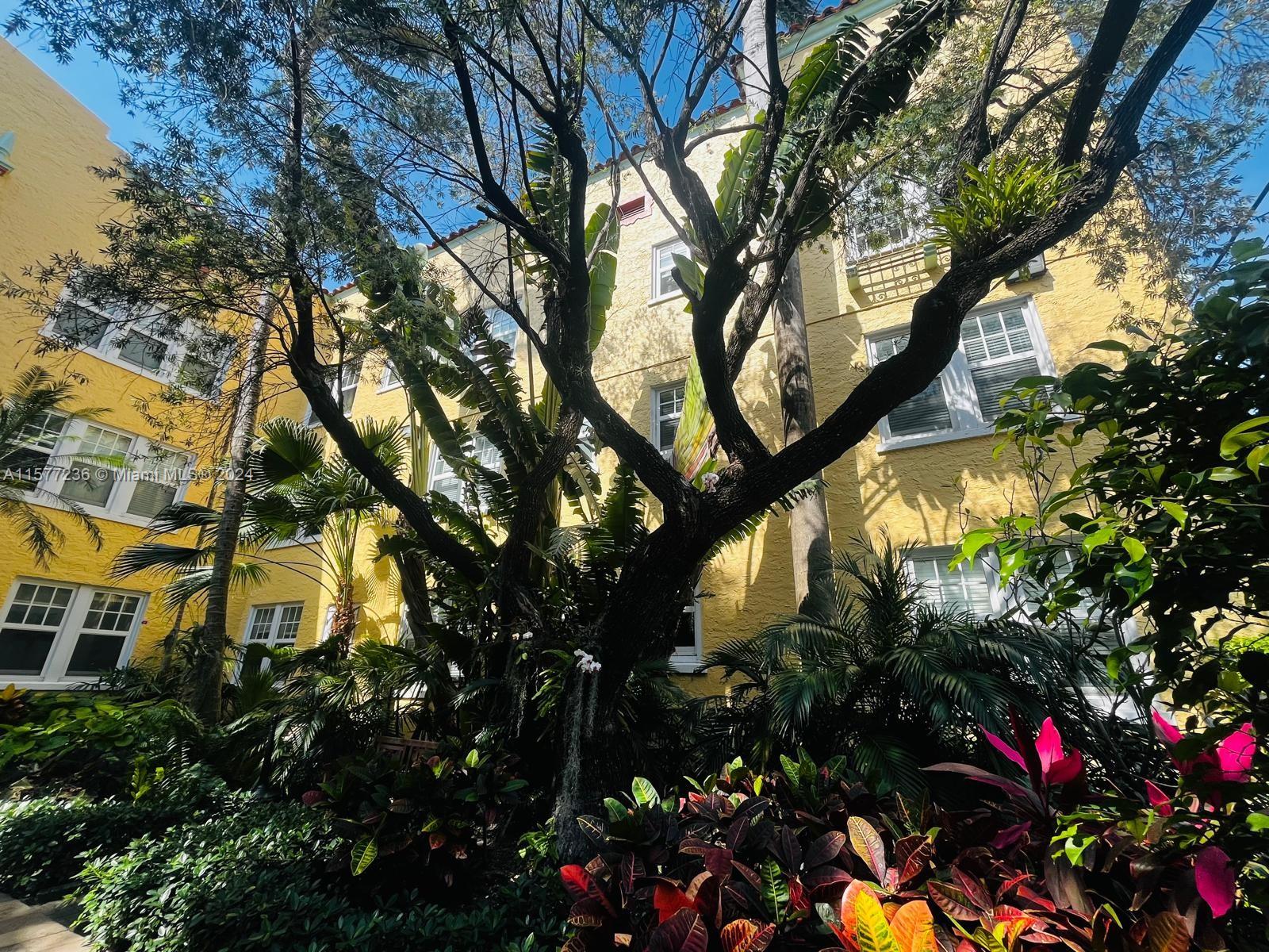 EVERGLADES EAST CONDO - Residential Lease