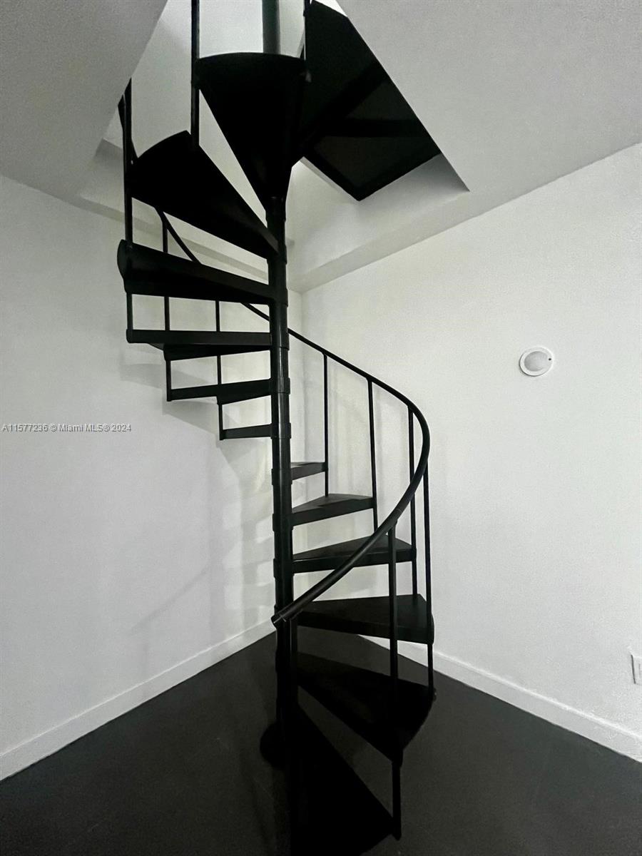 EVERGLADES EAST CONDO - Residential Lease