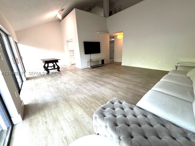 RHODES AMD NEW BISC - Residential Lease