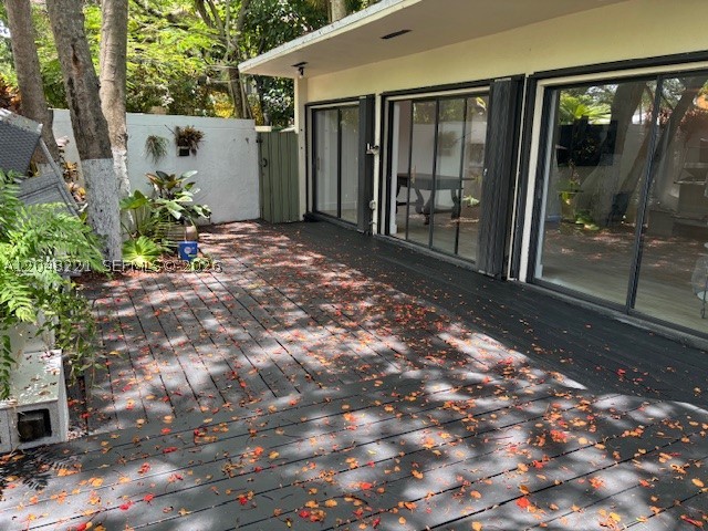 RHODES AMD NEW BISC - Residential Lease