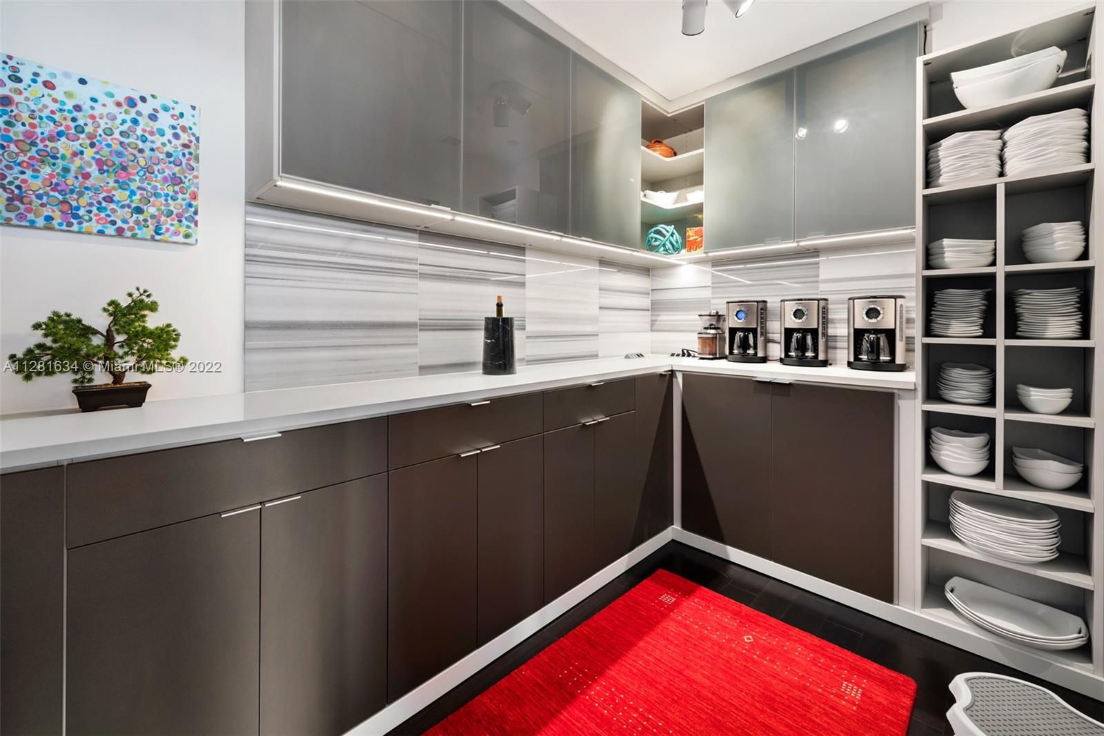 MARQUIS CONDO - Residential
