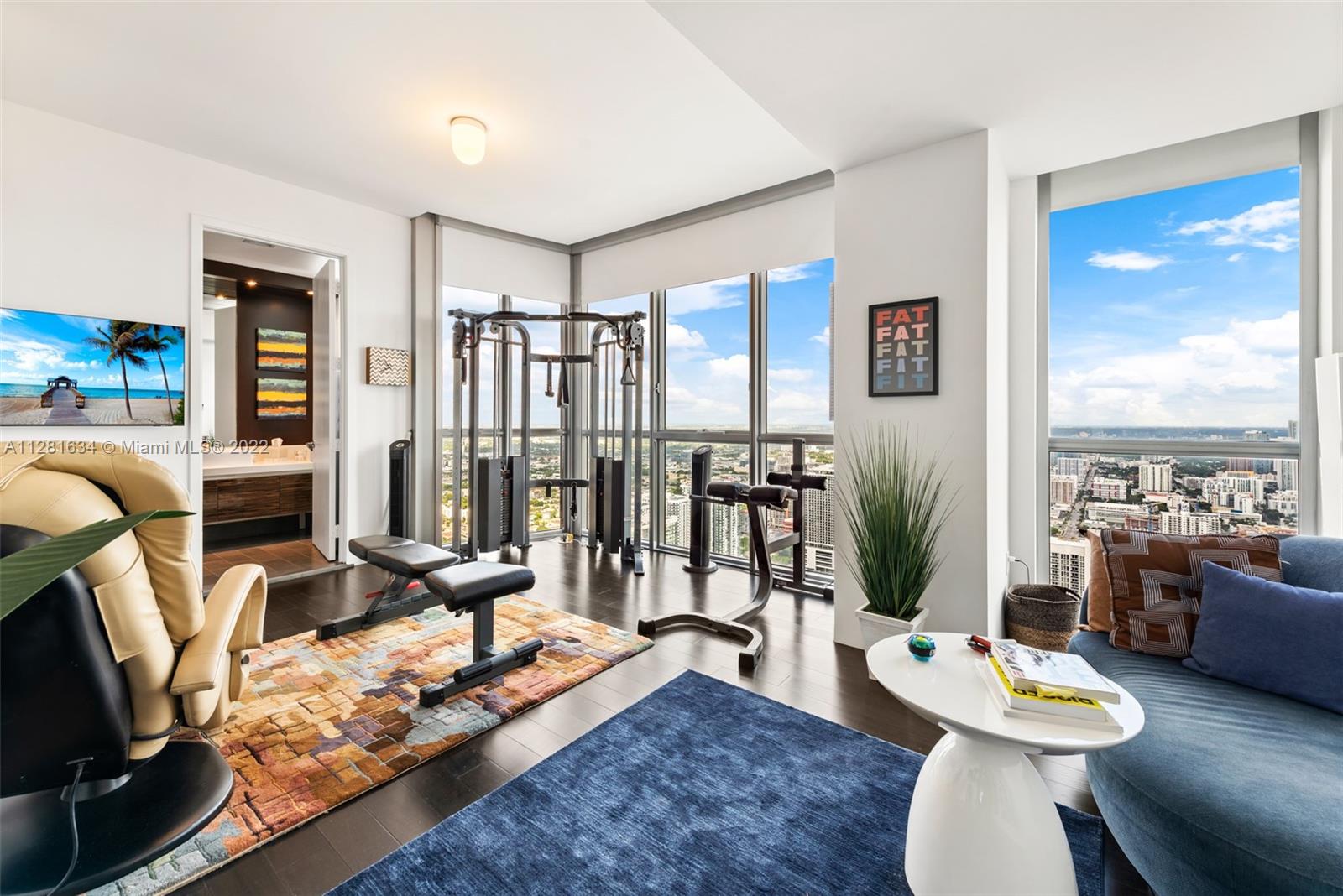 MARQUIS CONDO - Residential