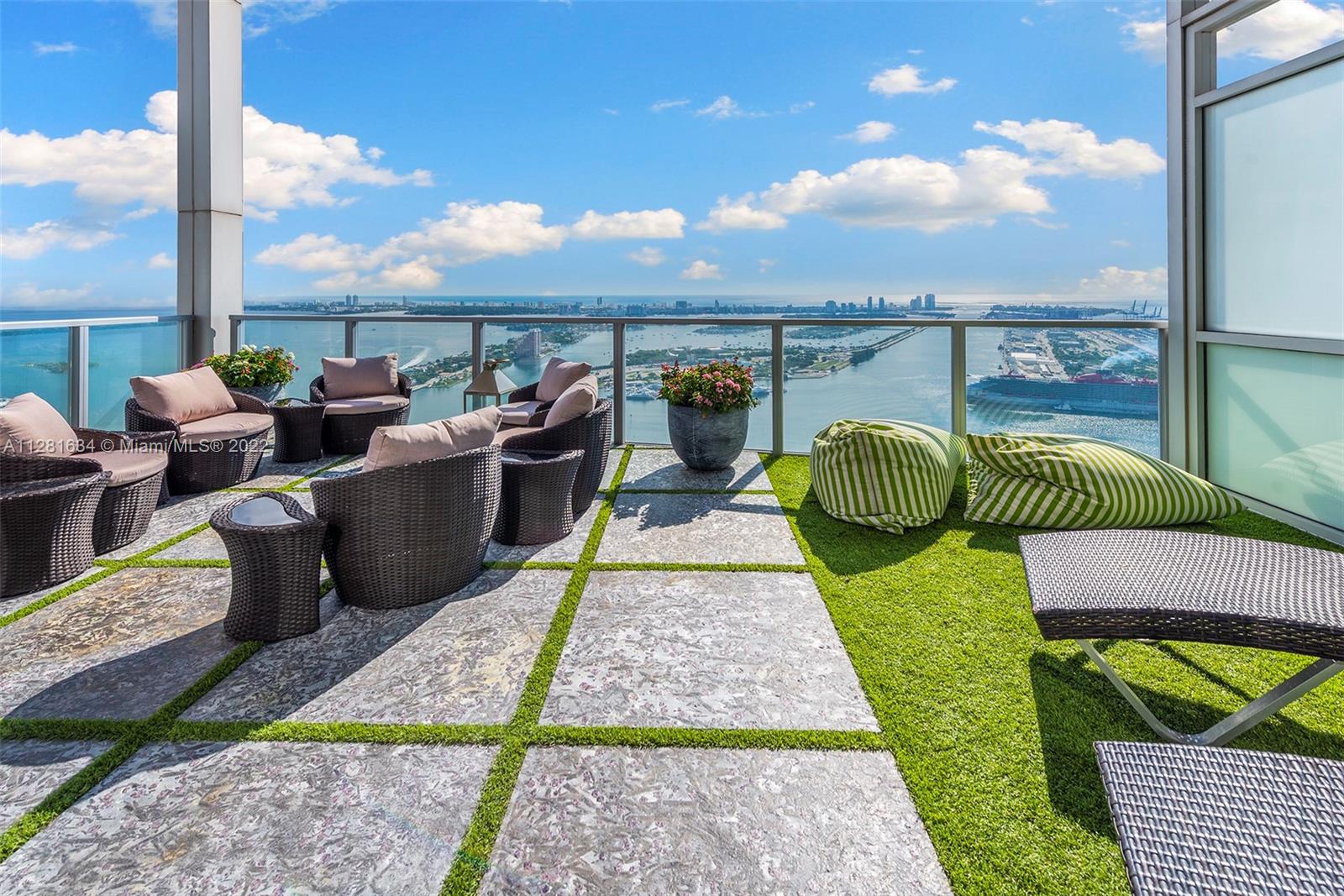 MARQUIS CONDO - Residential
