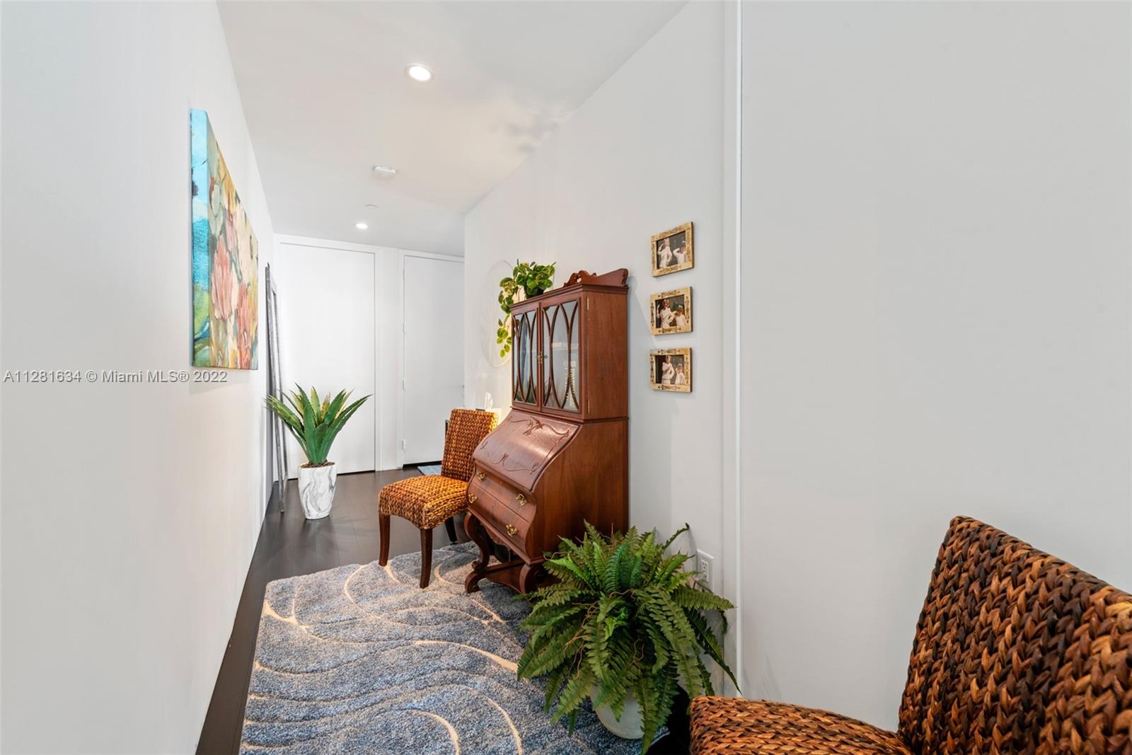 MARQUIS CONDO - Residential