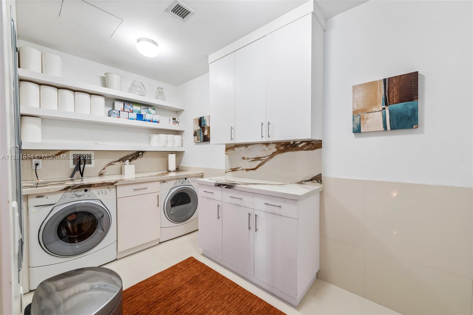 MARQUIS CONDO - Residential