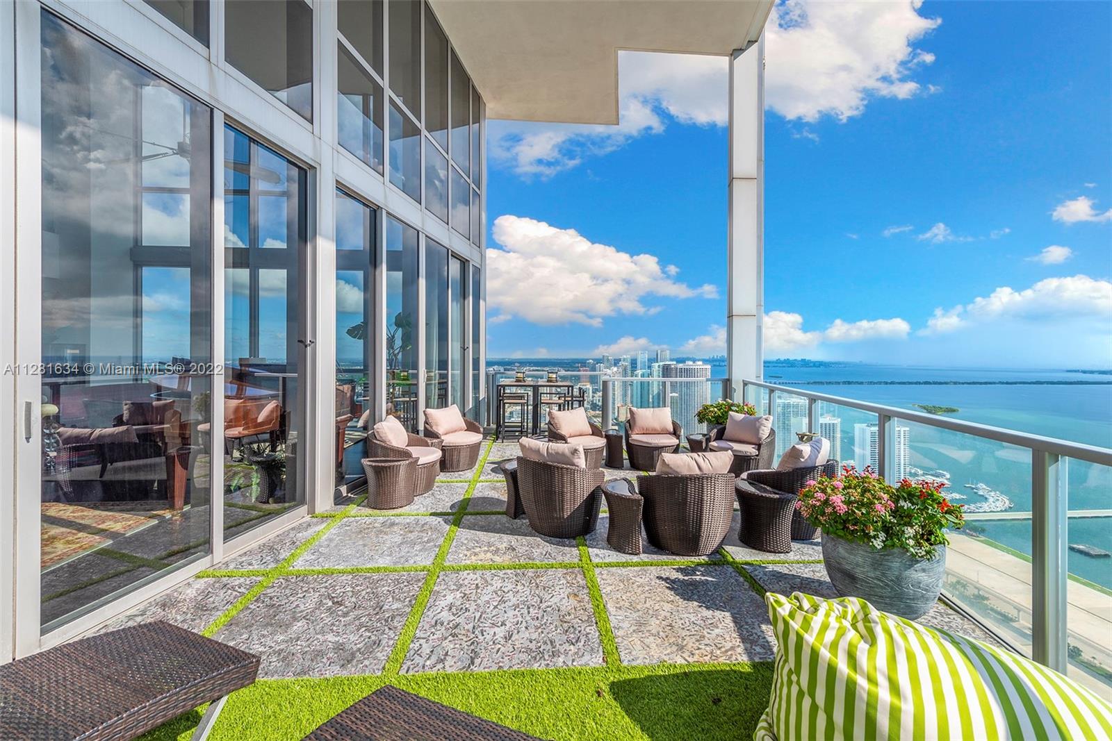 MARQUIS CONDO - Residential