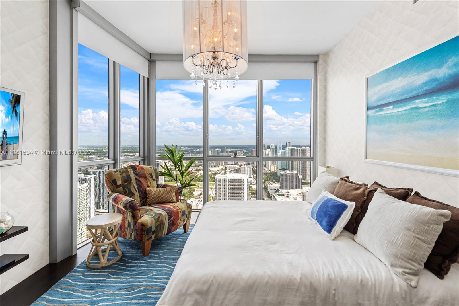 MARQUIS CONDO - Residential