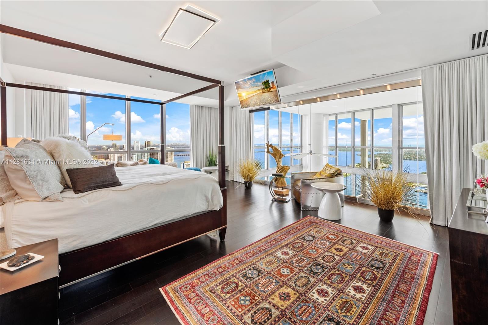 MARQUIS CONDO - Residential