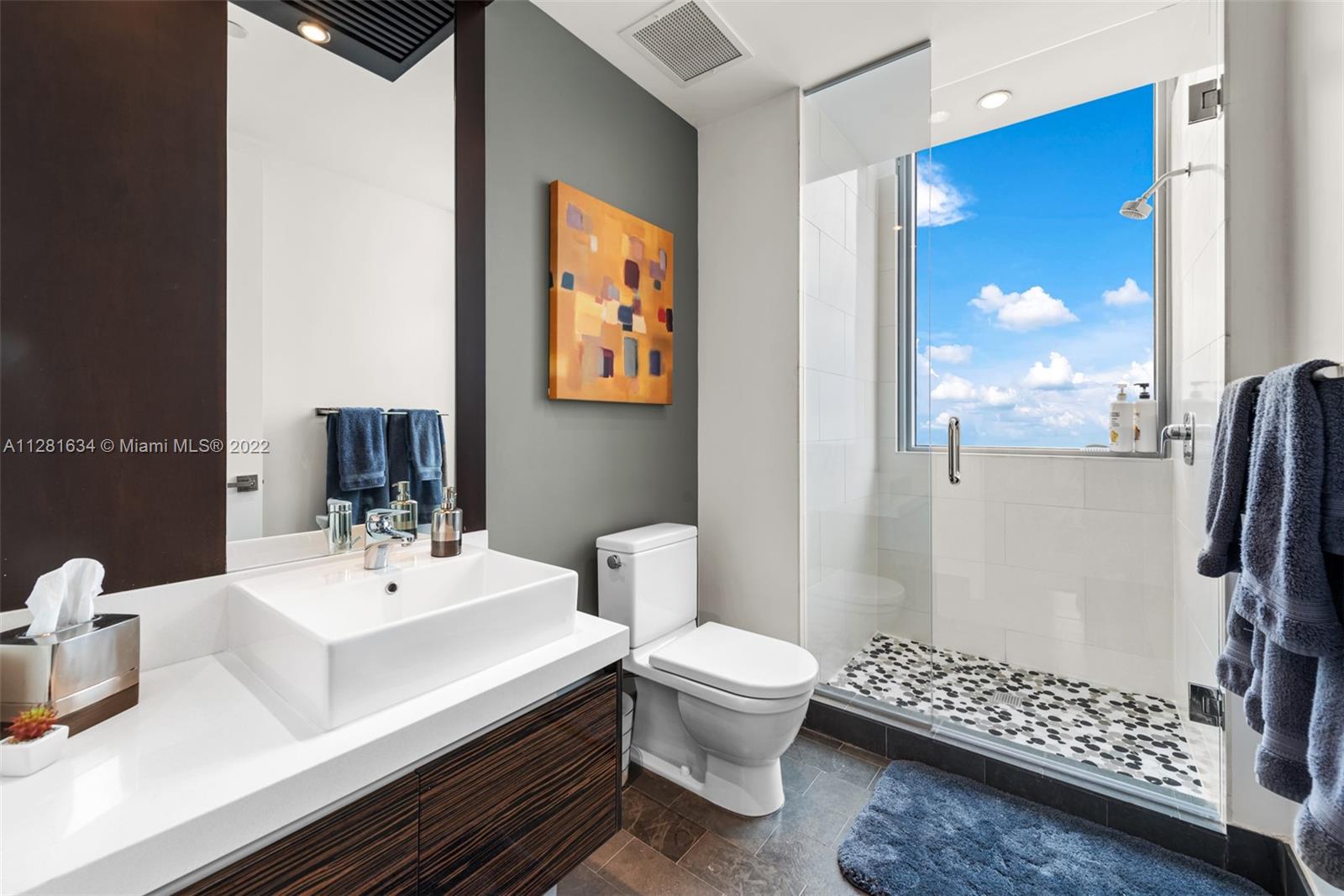 MARQUIS CONDO - Residential