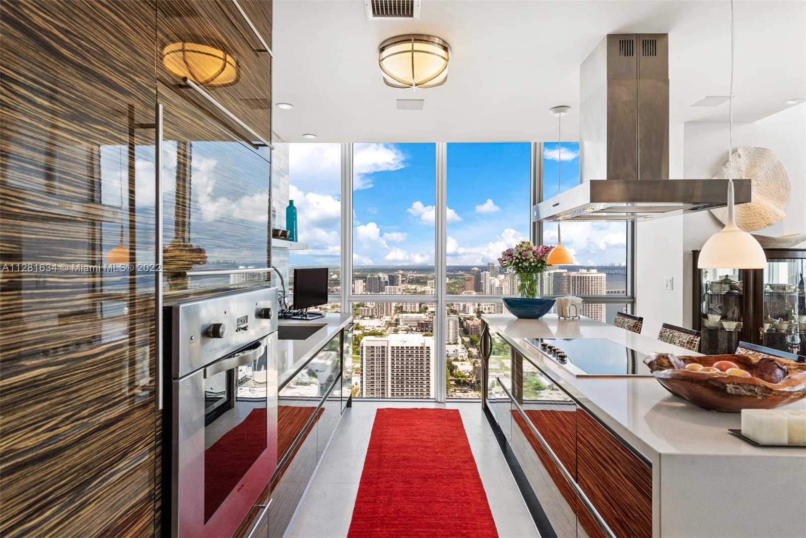 MARQUIS CONDO - Residential